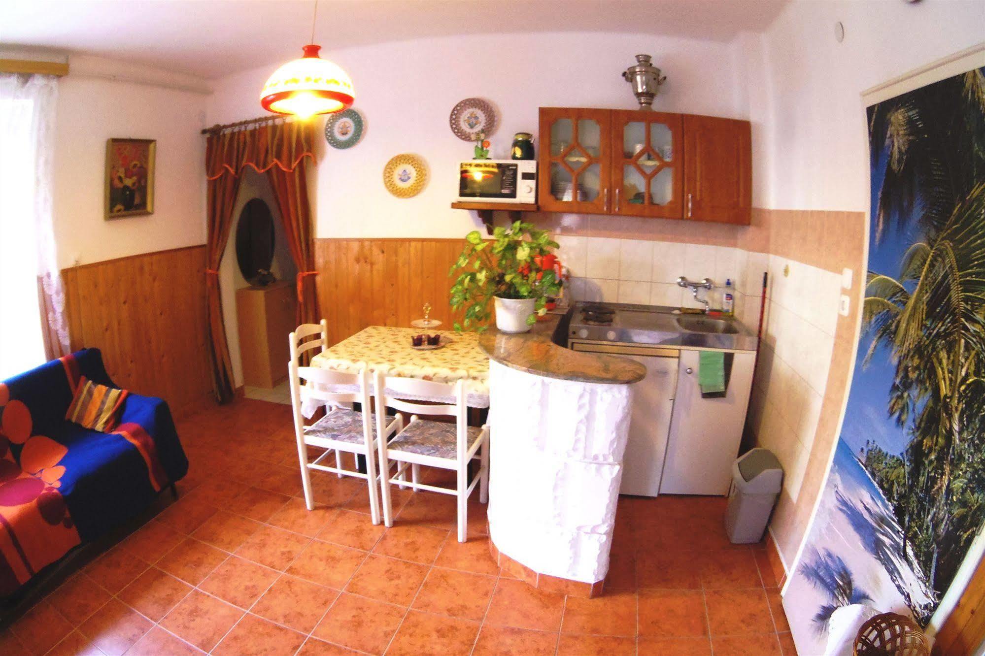 Joker Villa Apartmanhaus Hévíz Buitenkant foto